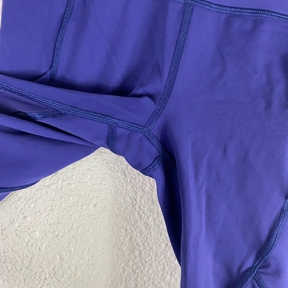 Lululemon Outrun 17” Crop Emperor Blue Luxtreme  SZ 4 - Picture 3 of 7